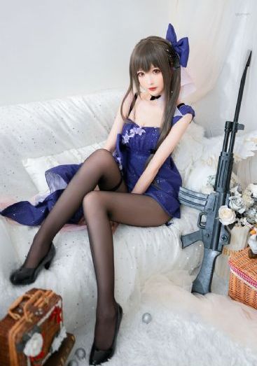 光影下的少女