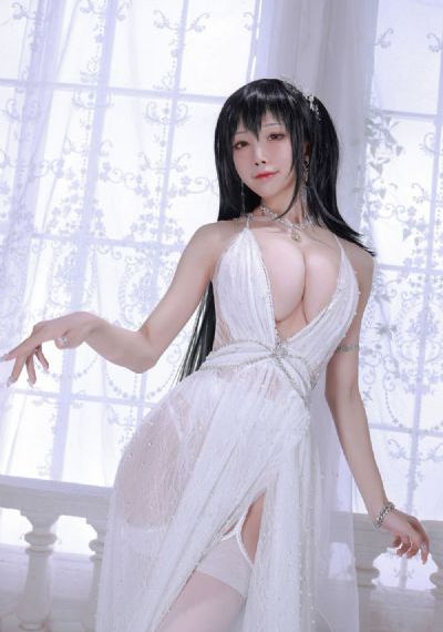 片名叫《官狱女囚》