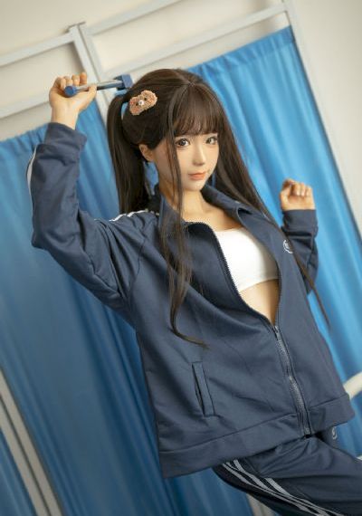 诱人的极品女邻居hd